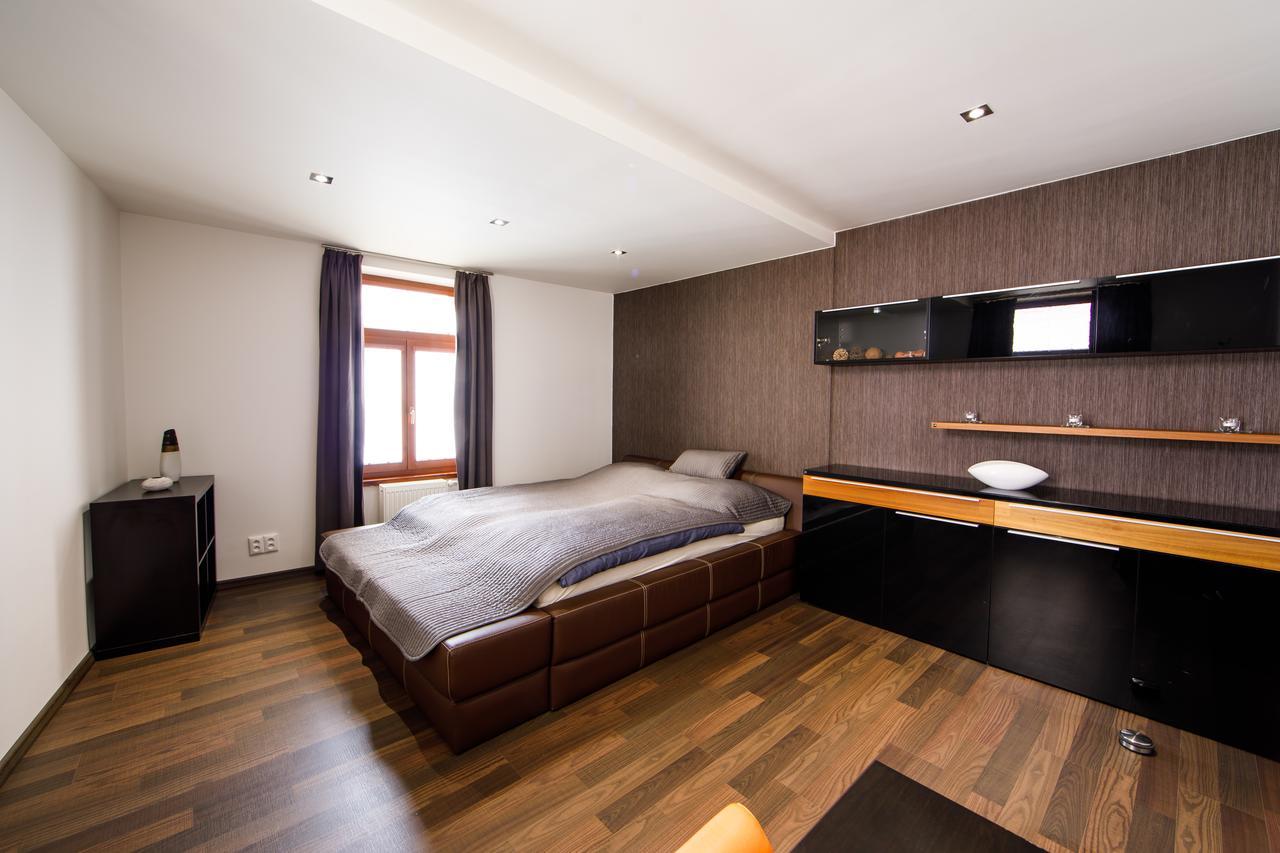 Aplend City Apartments Na Vrsku Bratislava Exterior photo
